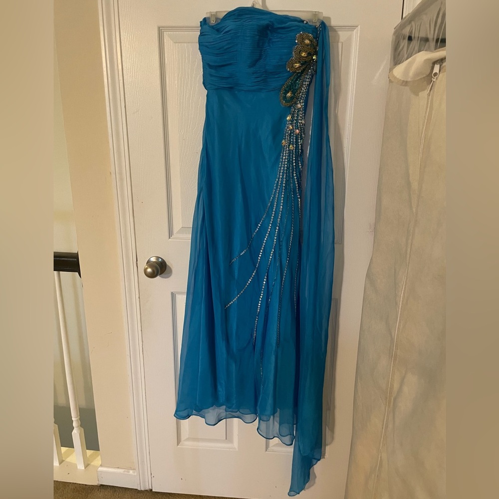 Beautiful Strapless dress for special occasions